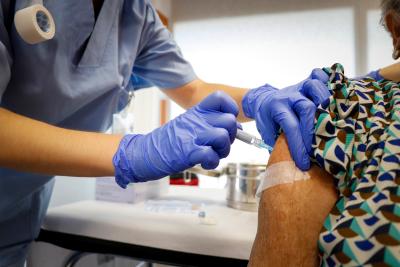 Sanitat administra prop de 400.000 dosis contra la grip des de l’inici de la campanya de vacunació